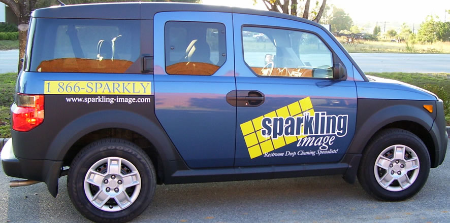 Picture of an SUV with vinyl vehicle graphics